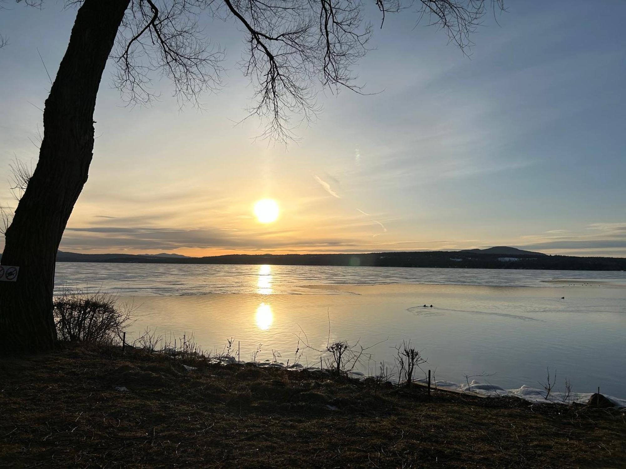 Au P'Tit Cocon Sur Le Lac Magog Kültér fotó